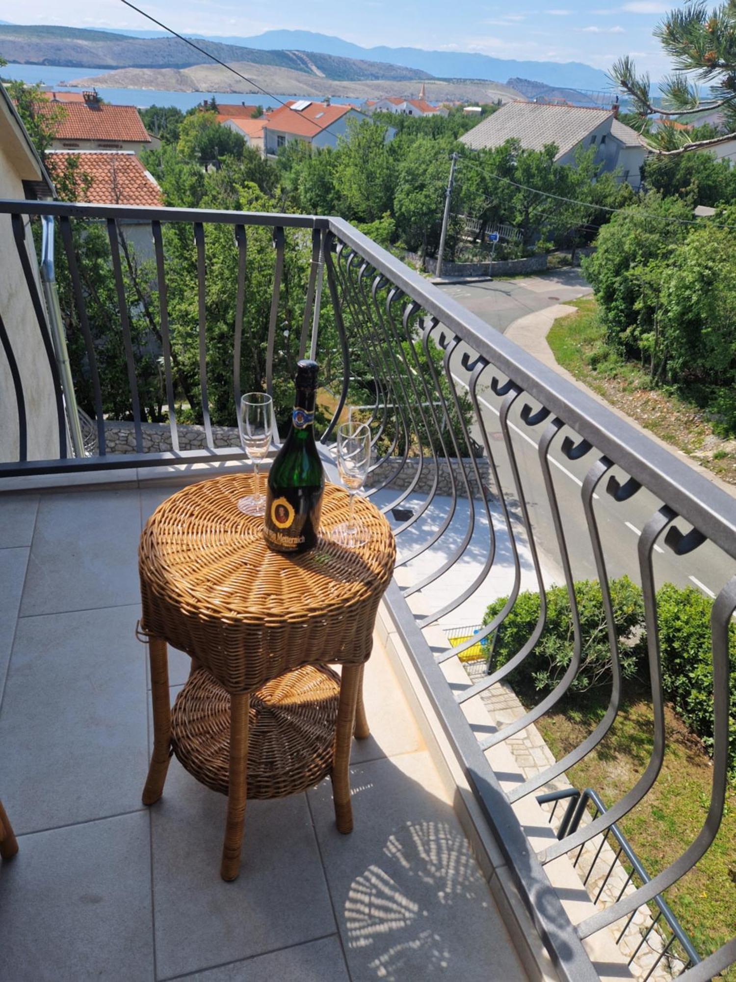 Valja - 55m2 - Sea View - Garden - Grill Apartment *